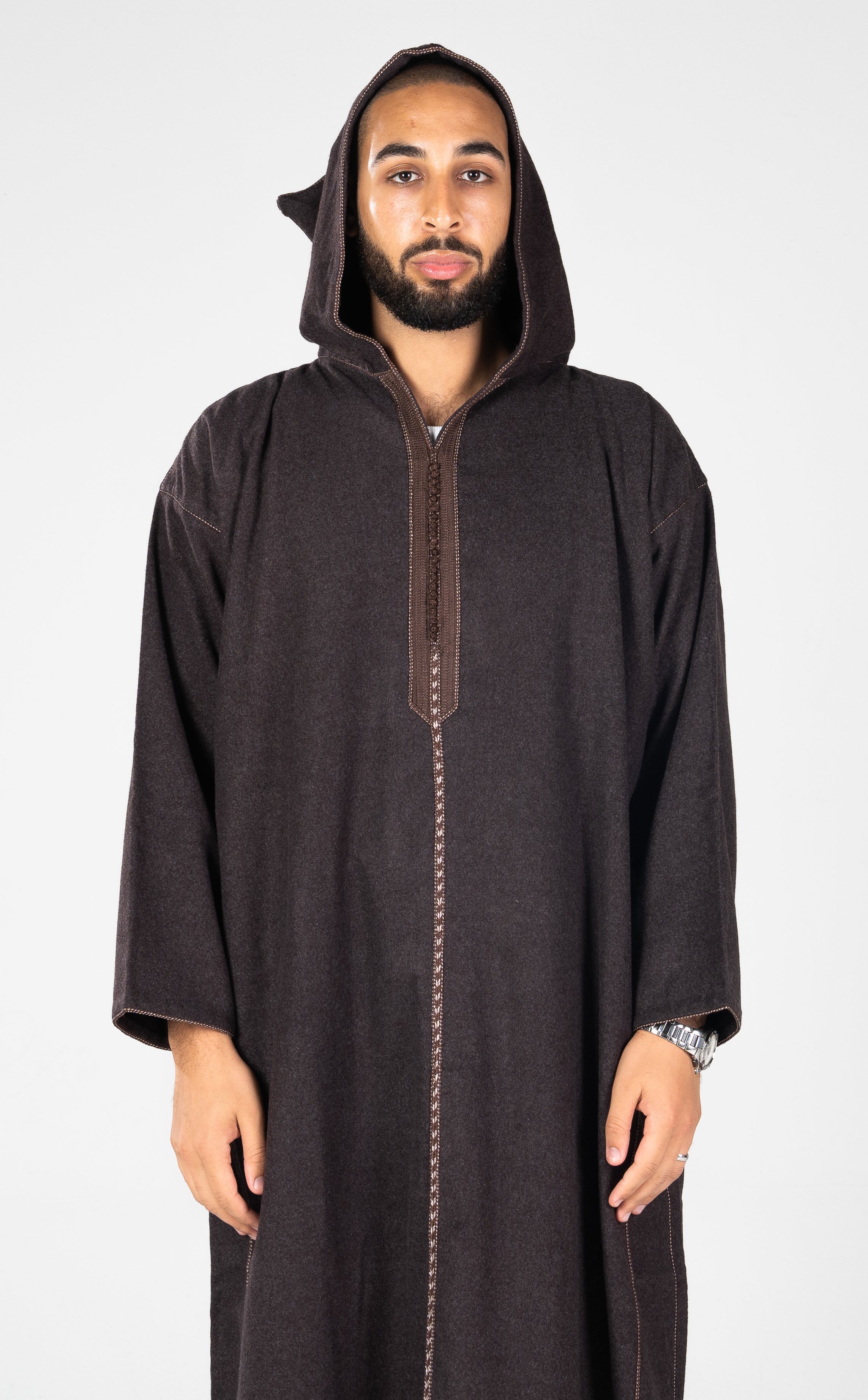 Djellaba outlet with hand-sewn hood